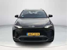 Toyota bZ4X (2025) thumbnail 9