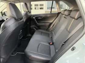 Toyota RAV4 (2022) thumbnail 13