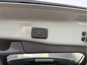 Toyota RAV4 (2022) thumbnail 16