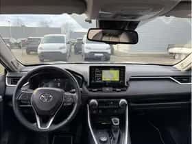 Toyota RAV4 (2022) thumbnail 17