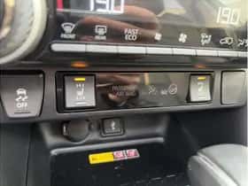 Toyota RAV4 (2022) thumbnail 30