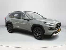 Toyota RAV4 (2022) thumbnail 8