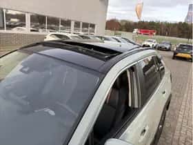 Toyota RAV4 (2022) thumbnail 10