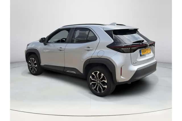 Toyota Yaris Cross (2025) thumbnail 3