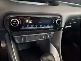 Toyota Yaris (2021) thumbnail 12