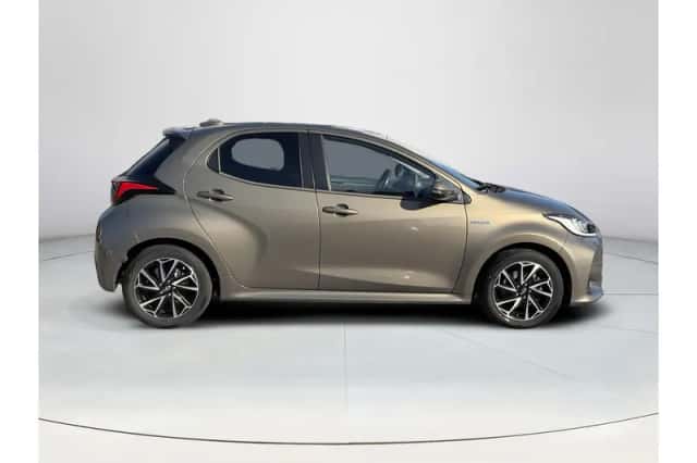Toyota Yaris (2021) thumbnail 5