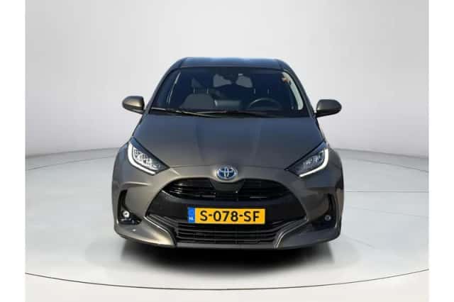 Toyota Yaris (2021) thumbnail 6