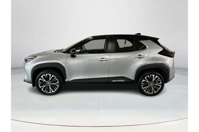Toyota Yaris Cross (2021) thumbnail 2