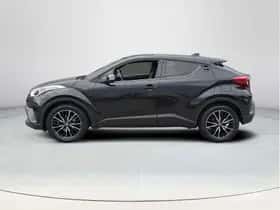 Toyota C-HR (2017) thumbnail 3