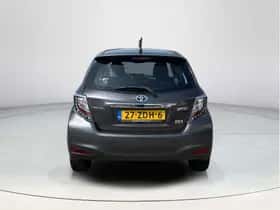 Toyota Yaris (2012) thumbnail 4