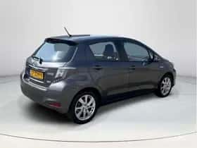 Toyota Yaris (2012) thumbnail 5