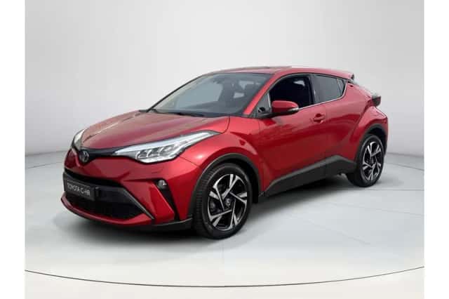 Toyota C-HR (2023) thumbnail 1