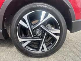 Toyota C-HR (2023) thumbnail 20