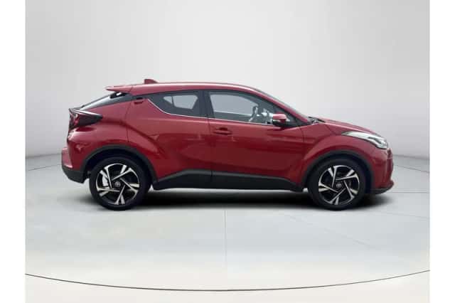Toyota C-HR (2023) thumbnail 6