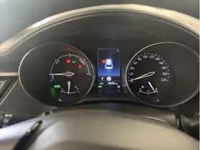 Toyota C-HR (2023) thumbnail 15