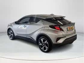 Toyota C-HR (2023) thumbnail 3