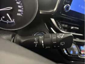 Toyota C-HR (2023) thumbnail 25