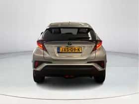 Toyota C-HR (2023) thumbnail 4
