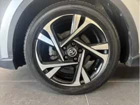Toyota C-HR (2023) thumbnail 9