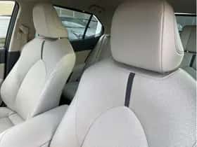 Toyota Camry (2022) thumbnail 16