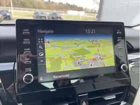 Toyota Camry (2022) thumbnail 18