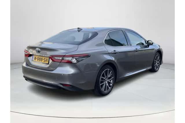 Toyota Camry (2022) thumbnail 5