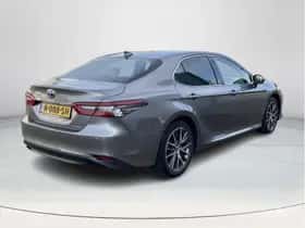 Toyota Camry (2022) thumbnail 6