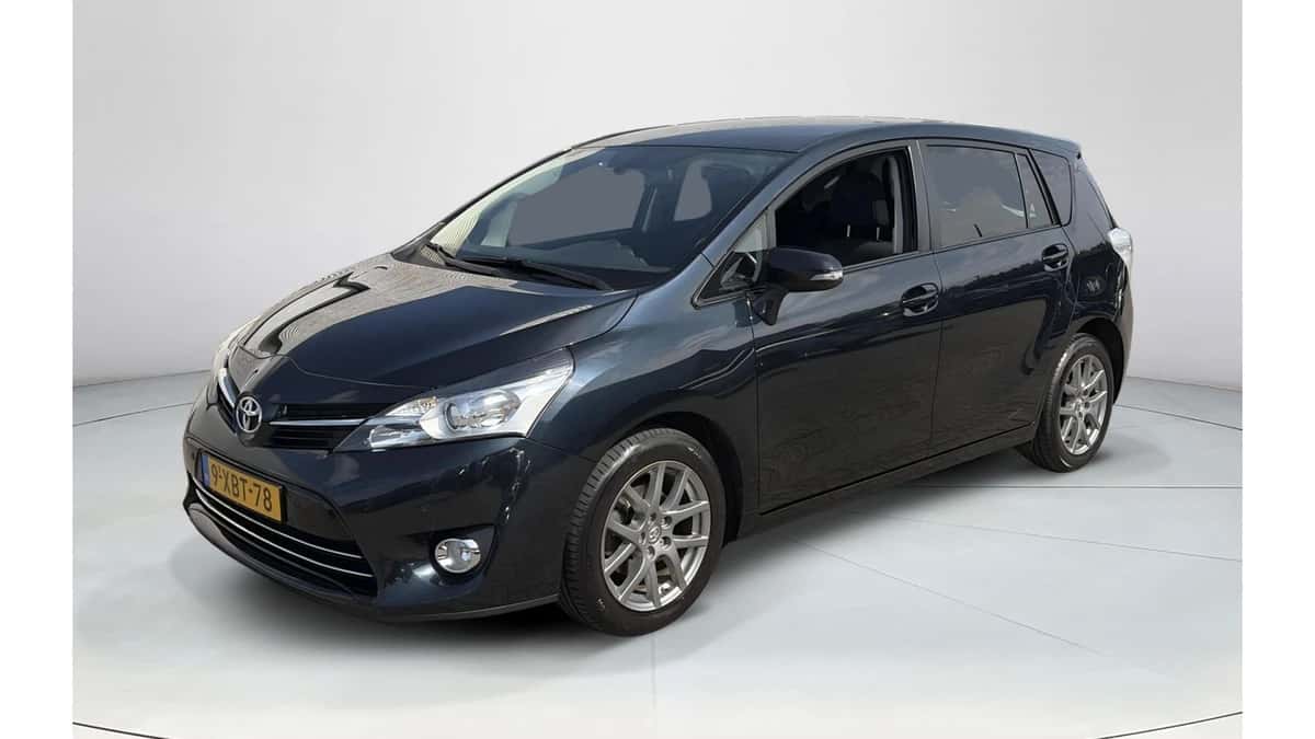 Toyota Verso (2014) — foto 1