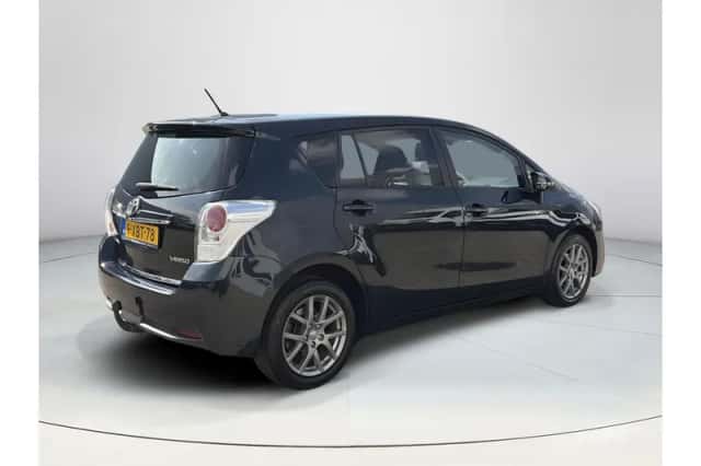 Toyota Verso (2014) thumbnail 5