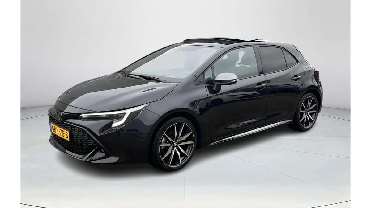 Toyota Corolla (2024) — foto 1