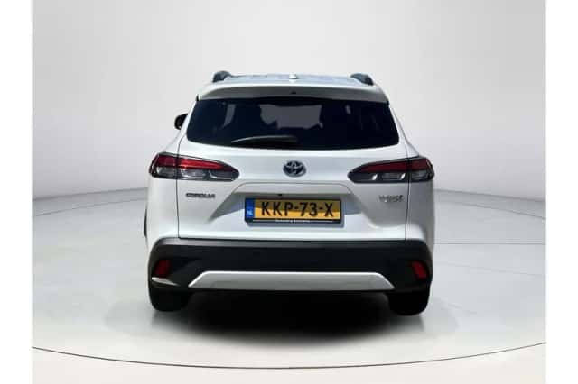 Toyota Corolla (2023) thumbnail 4