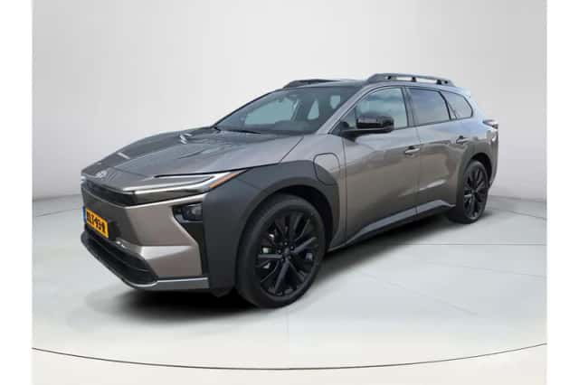 Toyota bZ4X (2026) thumbnail 1