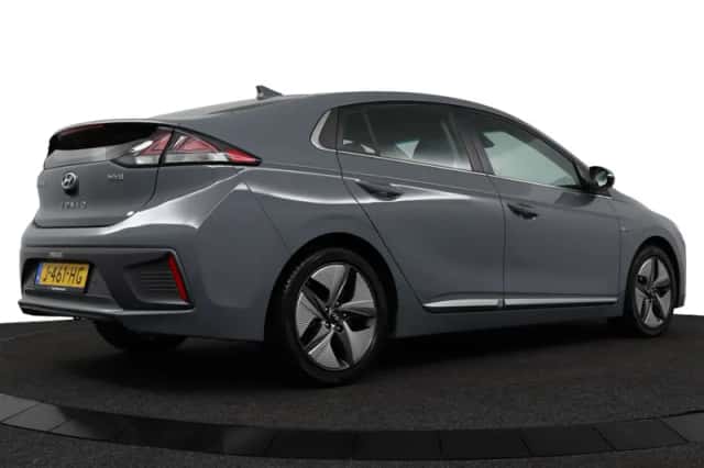 Hyundai Ioniq (2020) thumbnail 3