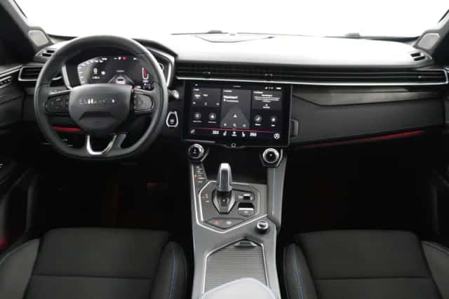 Lynk & Co 01 (2024) thumbnail 5