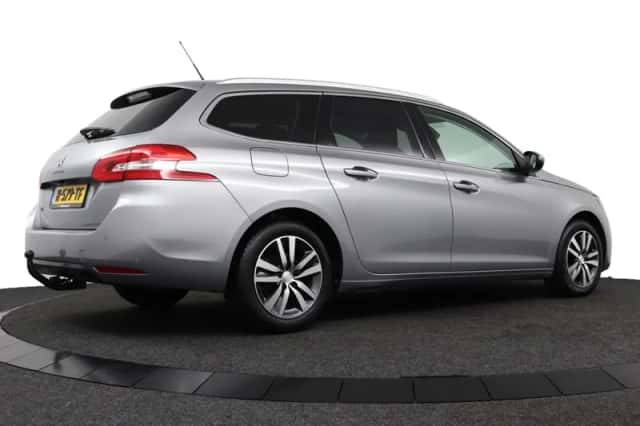 Peugeot 308 (2019) thumbnail 3