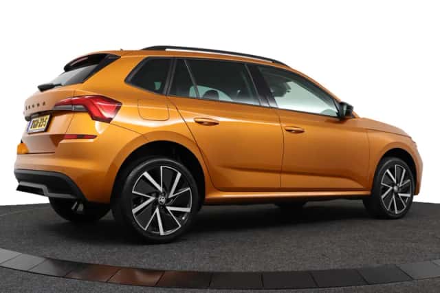 Škoda Kamiq (2023) thumbnail 3