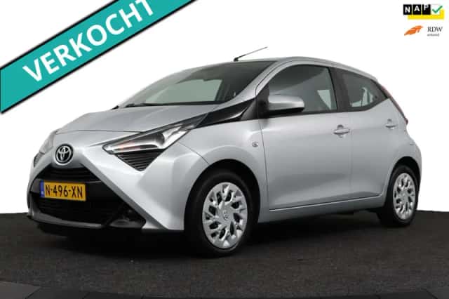 Toyota Aygo (2022) thumbnail 2