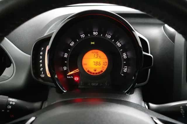 Toyota Aygo (2022) thumbnail 6