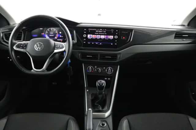 Volkswagen Polo (2023) thumbnail 4