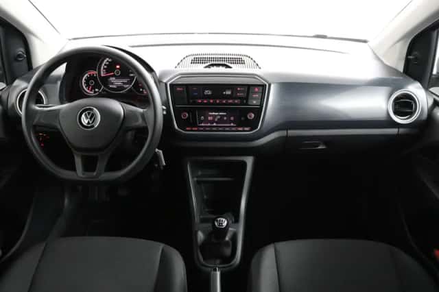 Volkswagen Up! (2023) thumbnail 5