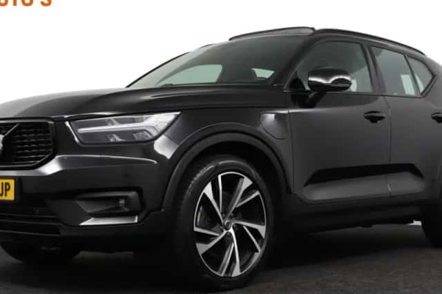 Volvo XC40 (2021) thumbnail 1
