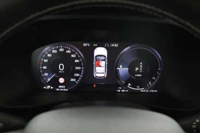 Volvo XC40 (2021) thumbnail 6