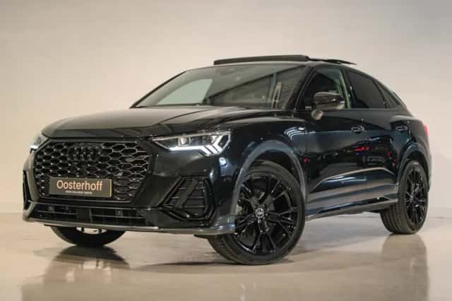 Audi Q3 (2023) thumbnail 1