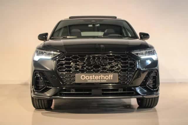 Audi Q3 (2023) thumbnail 4