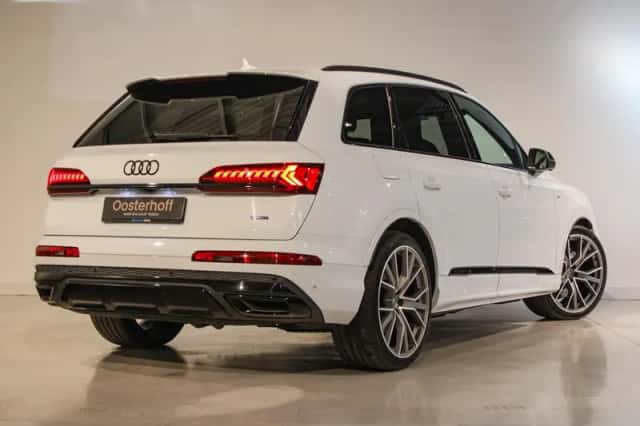 Audi Q7 (2020) thumbnail 2