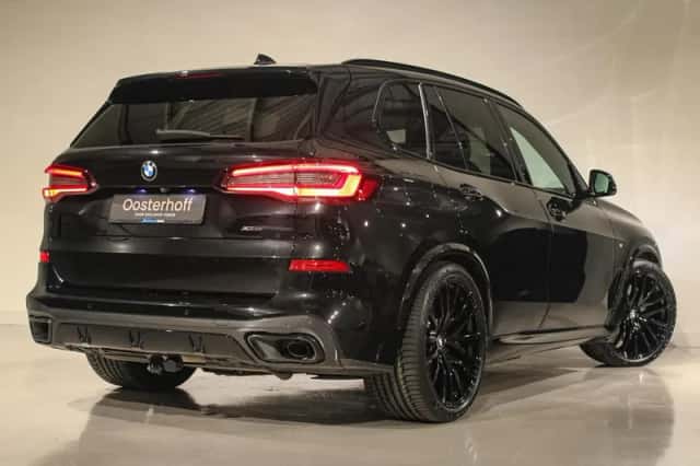 BMW X5 (2022) thumbnail 2