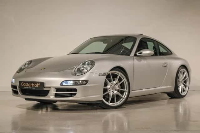 Porsche 911 (2004) thumbnail 1