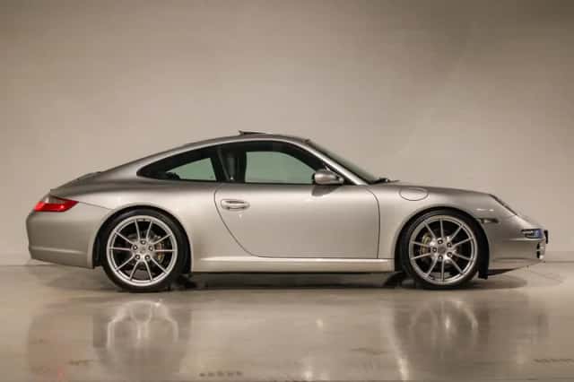 Porsche 911 (2004) thumbnail 6