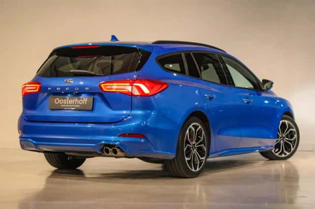 Ford Focus (2020) thumbnail 2