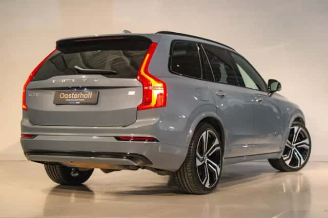 Volvo XC90 (2022) thumbnail 2
